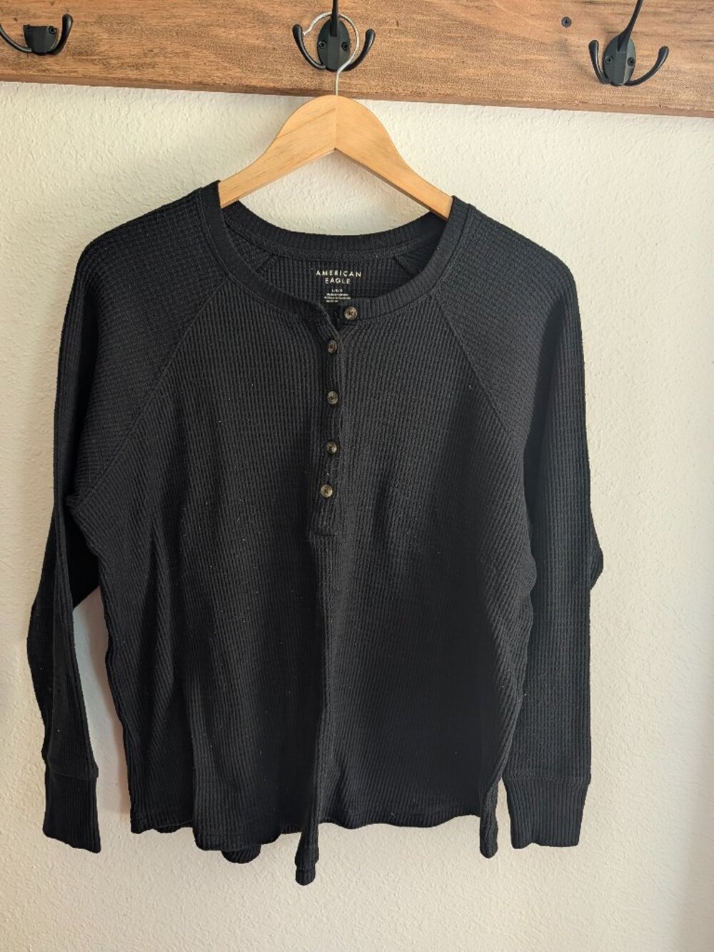 american eagle super soft waffle henley style shirt black size large